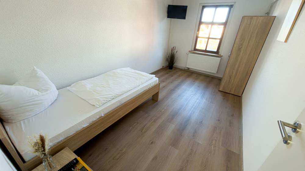Schlafzimmer 3 mit Einzelbett (90 cm)